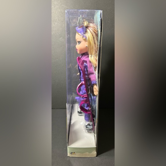 Bratz Lilee Doll - Picture 3 of 8